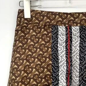 スカート Burberry Brown Flared-Cut Midi Skirt Burberry | Skirts | Burberry Brown Mulberry Silk Midi Skirt